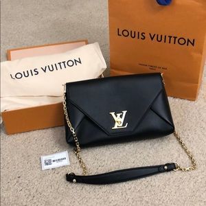 Authentic brand new Louis Vuitton love note noir